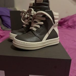 Rick Owen’s Kids  Geobasket leather sneakers